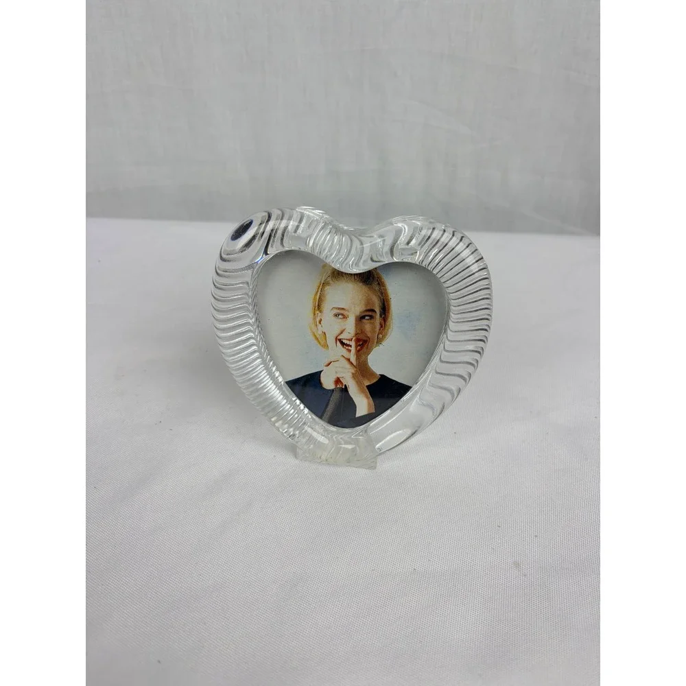 Linsay Collection Heart Shaped Clear Ribbed Glass Picture‎ Frame Tabletop Decor
